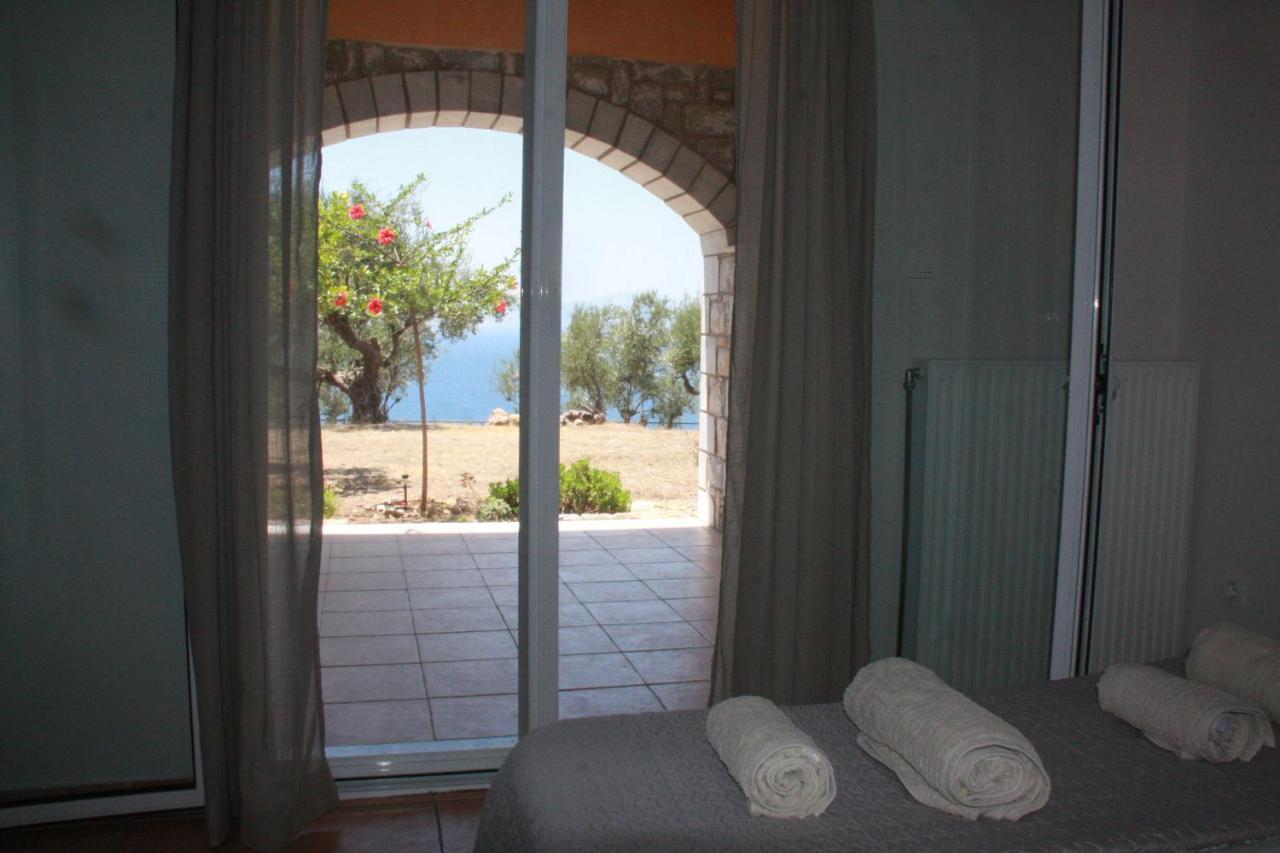 Villa Sea And Mountain View Kalamata Exterior foto